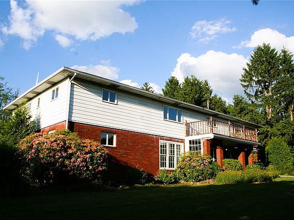 4th image of 208 Theatre Rd #219