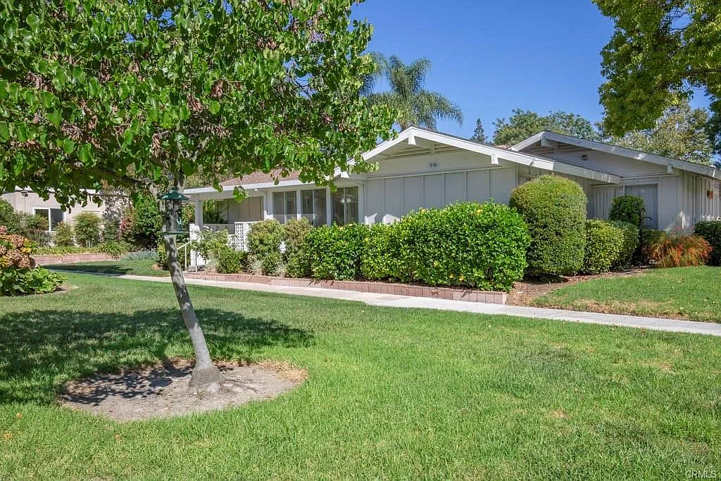 2 bed, 953 sqft, $2,850 — Photo 1