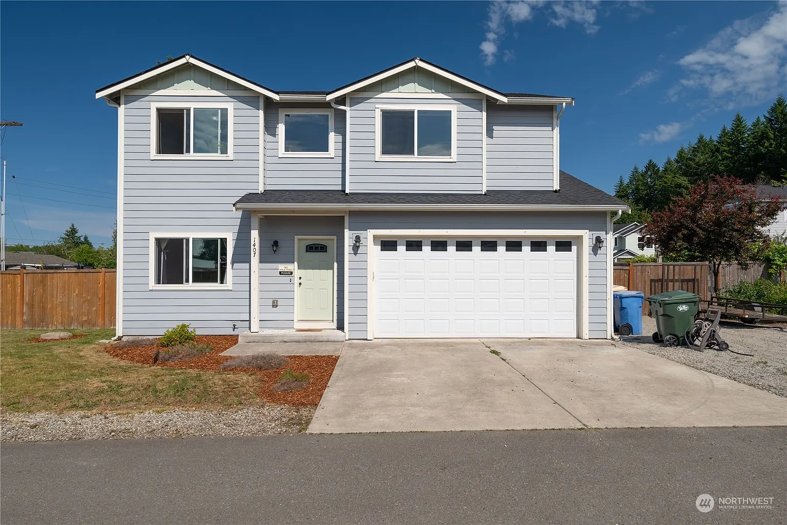 1407 Park Avenue E photo 1