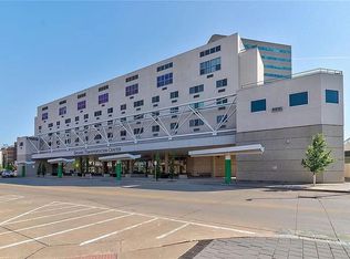 400 1st St SE APT 303, Cedar Rapids, IA 52401