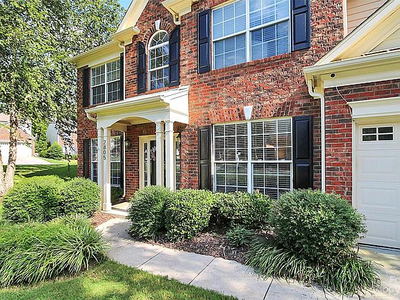 3rd image of 2805 Yorkview Ct
