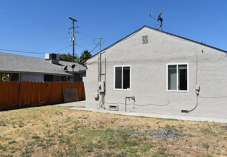1333 Frank Ave — Photo 22