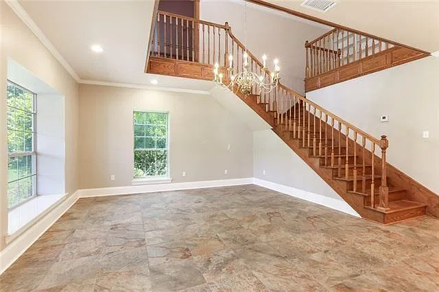 4 bed, 2.0 bath, 1800 sqft, $1,750 — Photo 2