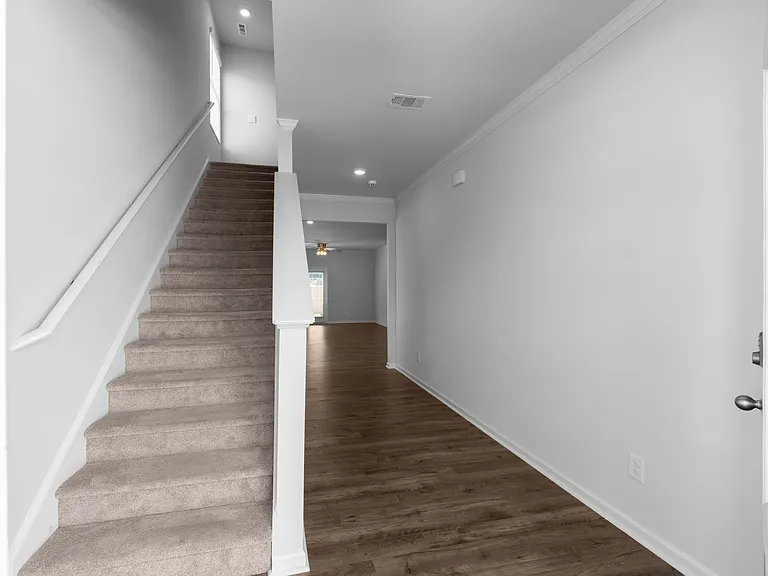 59 Berkeley Trce — Photo 7