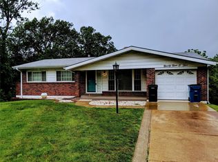 9905 Claywood Ct, Saint Louis, MO 63126