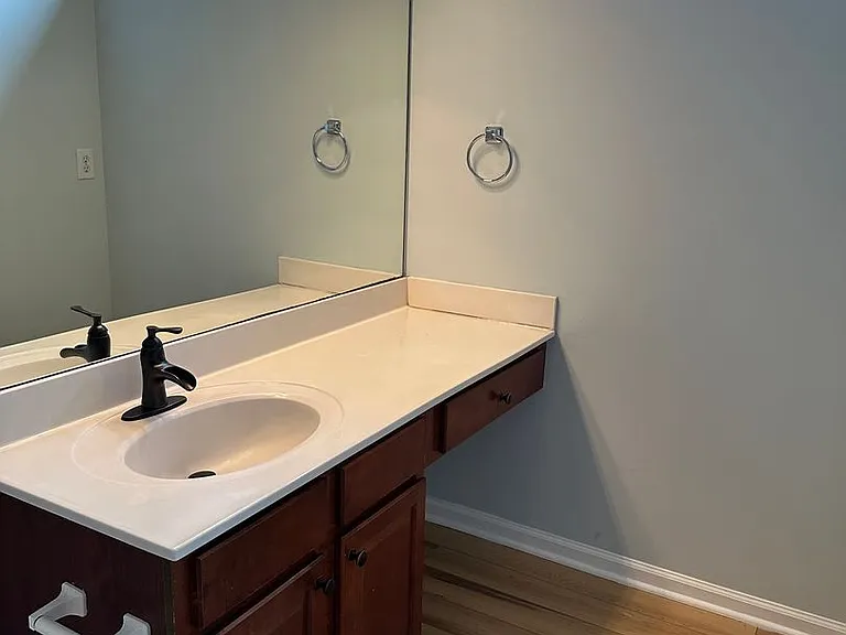 333 Spring Valley Ln — Photo 17