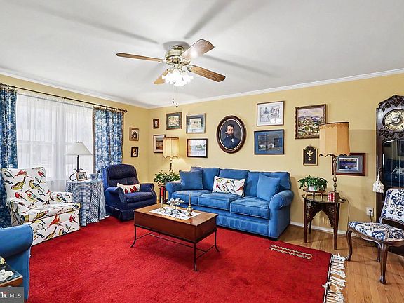 3rd image of 3931 Forge Dr