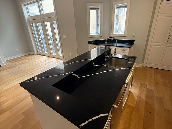 5th image of 2357 Champlain St NW APT 202