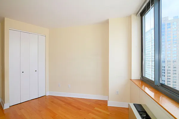 Rented by Brown Harris Stevens | media 8