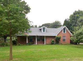 107 Lakewood Ln, Malakoff, TX 75148