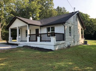 1332 Old Charlotte Pike, Dickson, TN 37055
