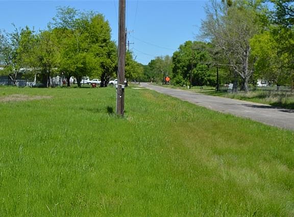 4th image of 217 Tomahawk Dr