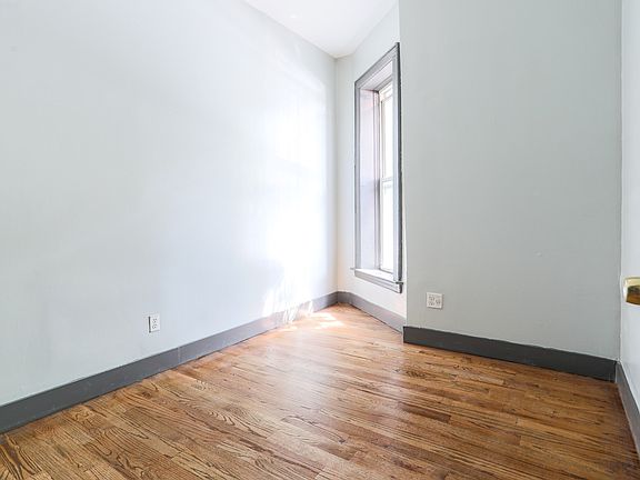 3rd image of 144 Stuyvesant Ave #2A
