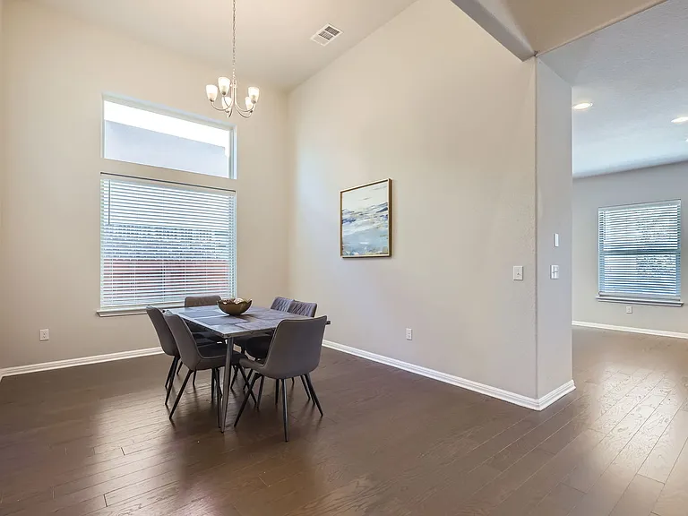 812 Clearwell St — Photo 11