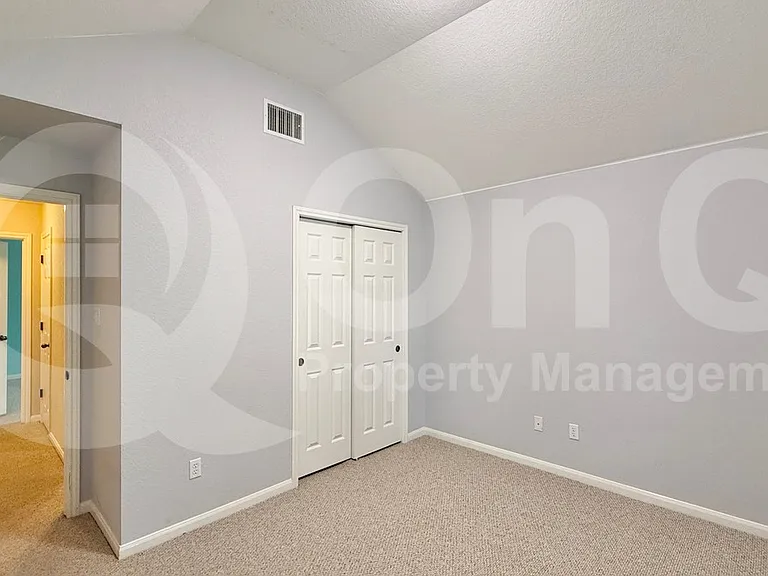 18905 Stirling Castle Ct — Photo 16