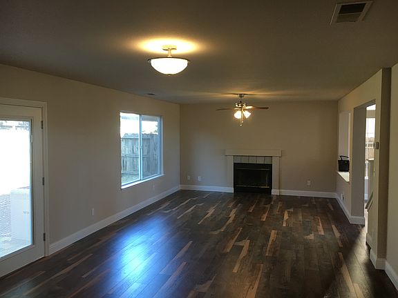 4th image of 733 Lask Dr