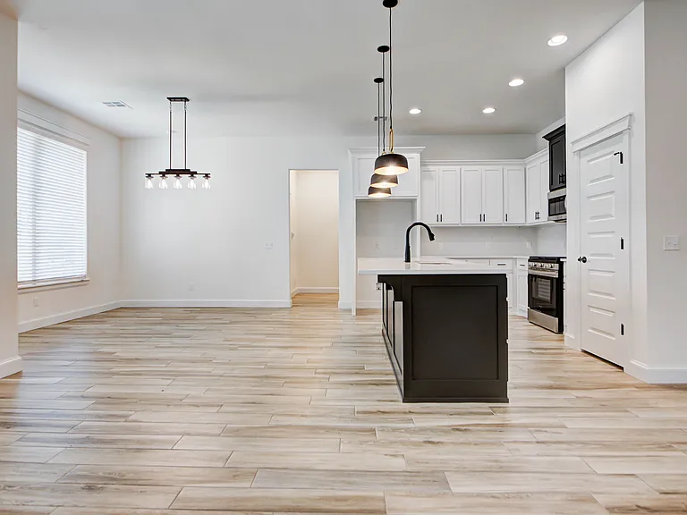 3027 Pescara Dr — Photo 20