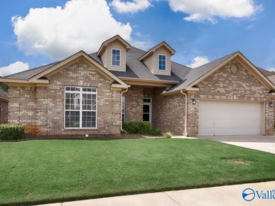 6608 Lizzie Ln SE, Owens Cross Roads, AL, 35763