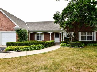 9607 N Orchard Ct, Mequon, WI 53092