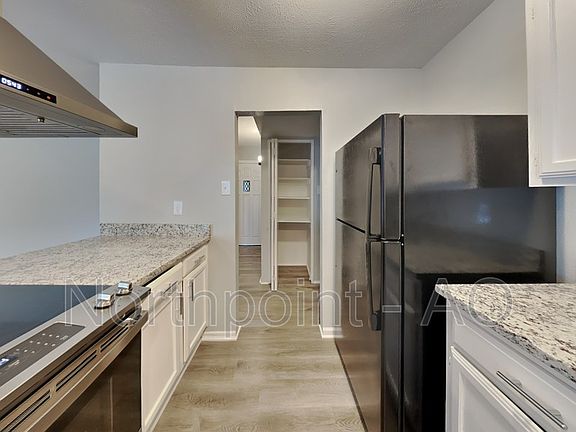 5th image of 1021 California Trl