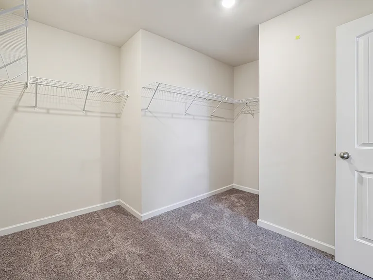 60 Briarwood Dr — Photo 24