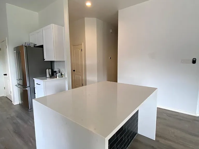 2623 Goldfinch Dr — Photo 10