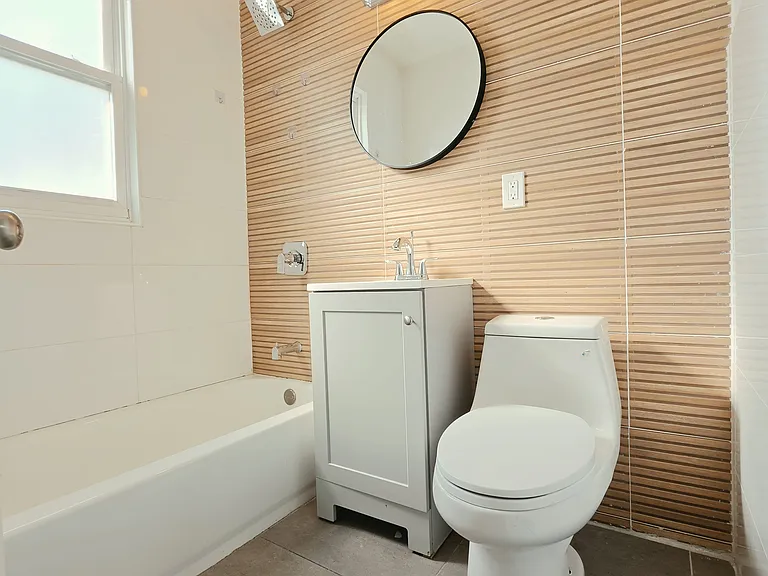 181 Lexington Ave #2E — Photo 3