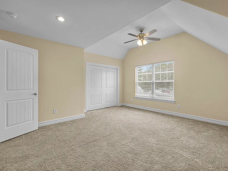 710 Beach Rd — Photo 11