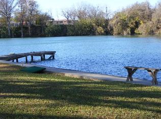 911 E Zipp Rd, New Braunfels, TX 78130