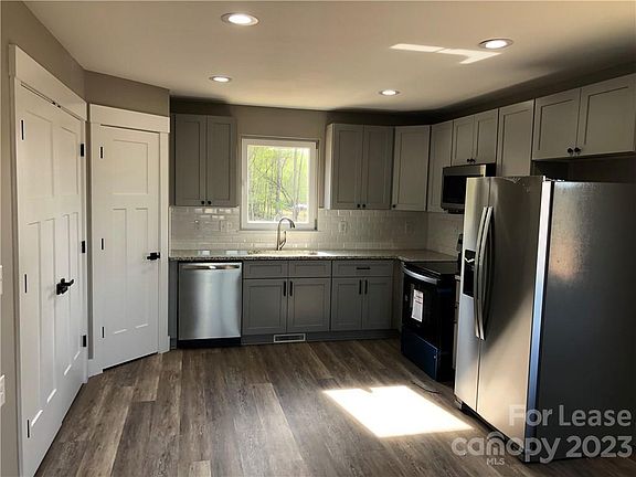 2nd image of 1005 Aviella Dr