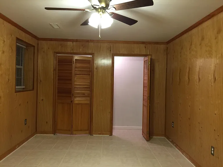 10114 Tyler Ct — Photo 16