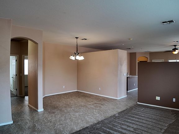 3rd image of 4614 W COTTONTAIL Road