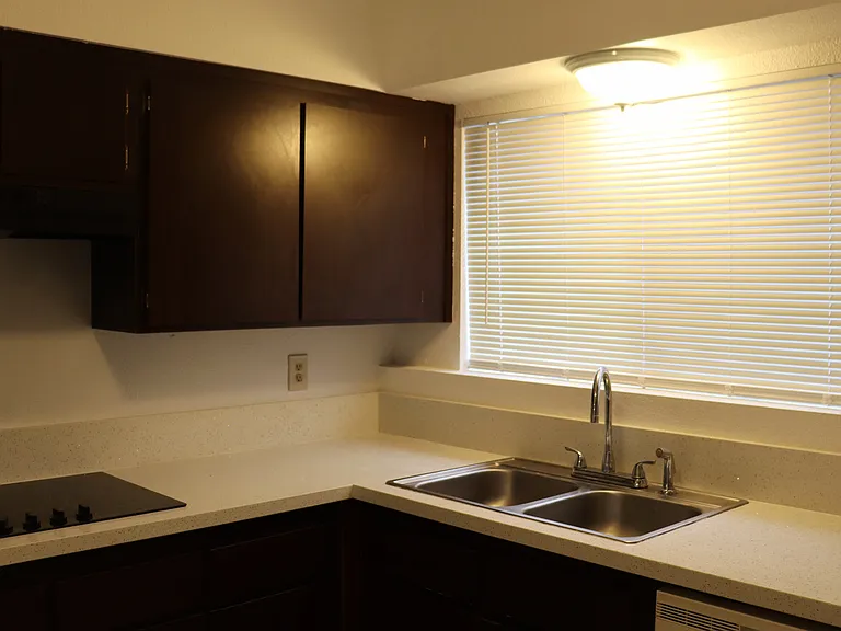 2616 Loch Ness Ct — Photo 9
