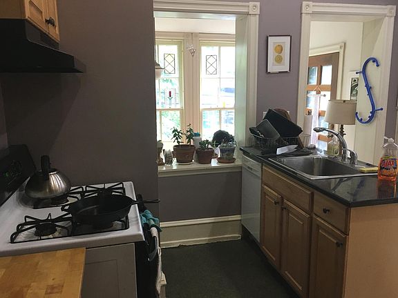 4th image of 223 Buckingham Pl #1