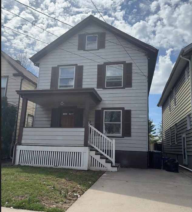 1st image of 218 N 4th Ave