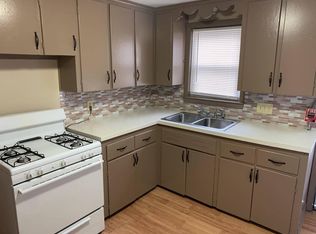 454 Washington St, Coventry, RI 02816