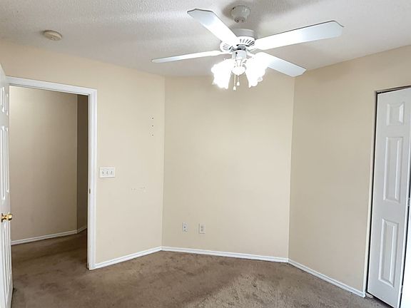 4th image of 1000 Post Oak Ct
