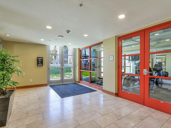 5th image of 175 W Saint James St Unit 1405