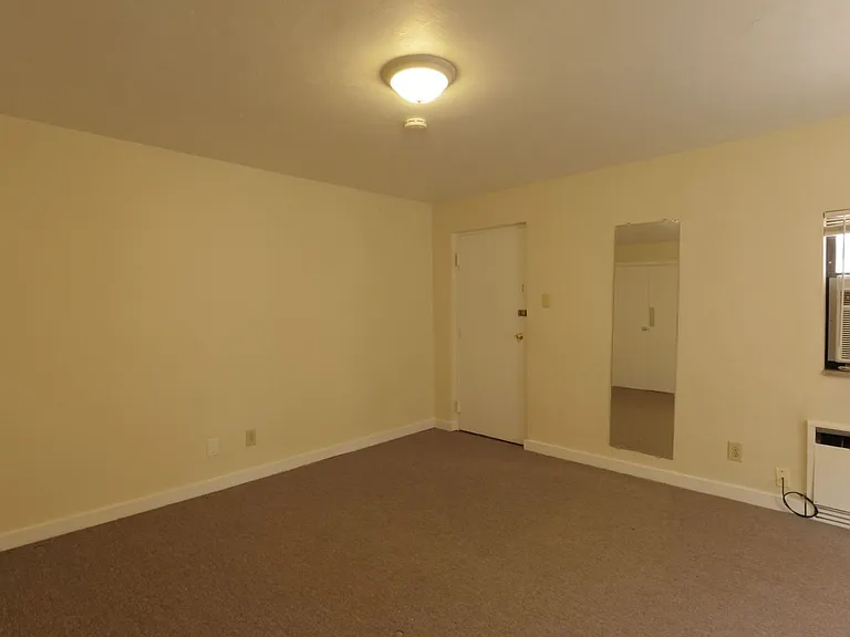 5686 Forward Ave — Photo 5