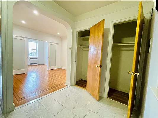 Rented by Zjama Realty Corp | media 2