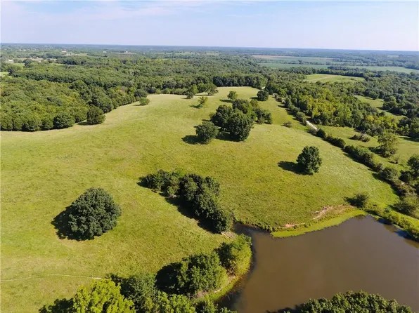 248th St, Gallatin, MO 64640