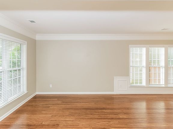 5th image of 944 Idlewood Dr