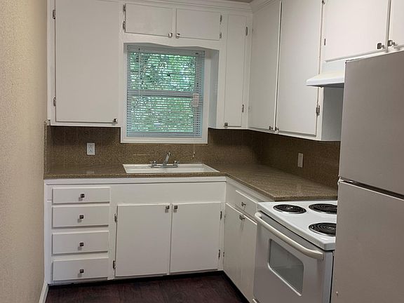 2nd image of 7617 Pecan Villas Dr APT 6