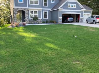 4599 Harbor View Dr SE, Grand Rapids, MI 49512