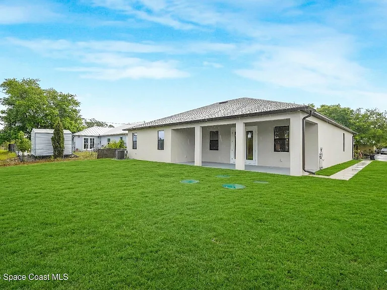 1041 Wesberry St SE — Photo 33