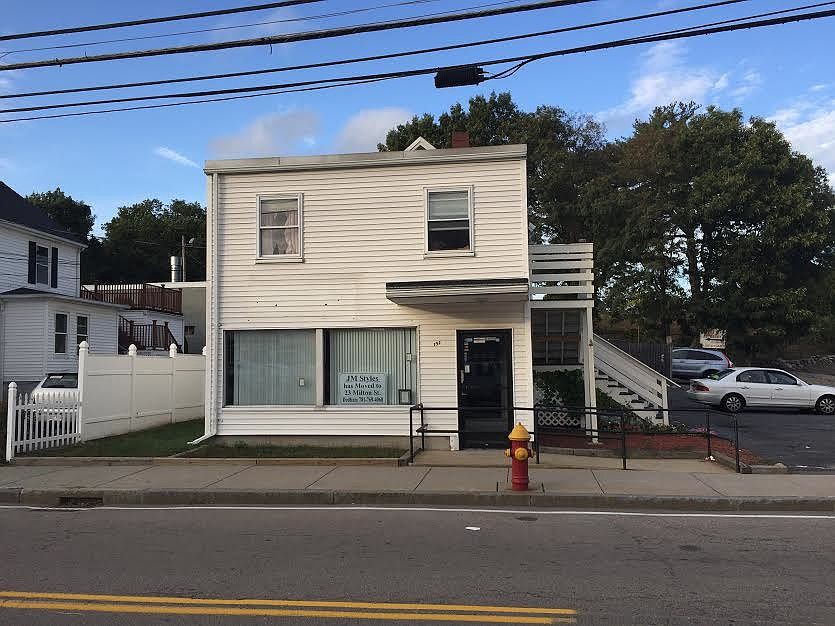 1st image of 151 Railroad Ave