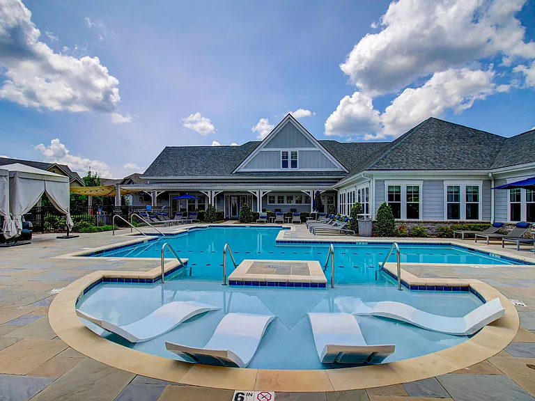 Heartwood at Lockwood Glen — Photo 41