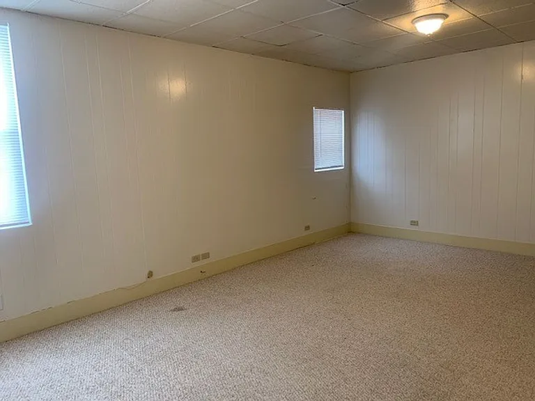 207 East Main St — Photo 5