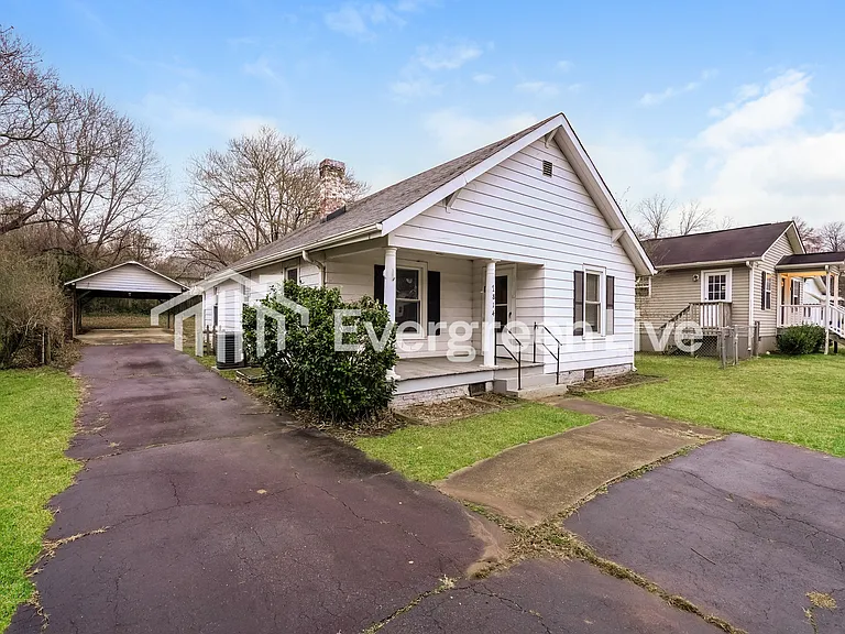 1814 Old Salisbury Rd — Photo 2