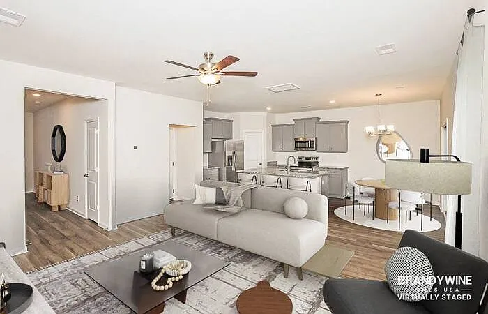 4 bed, 2.5 bath, 1783 sqft, $2,295 — Photo 4